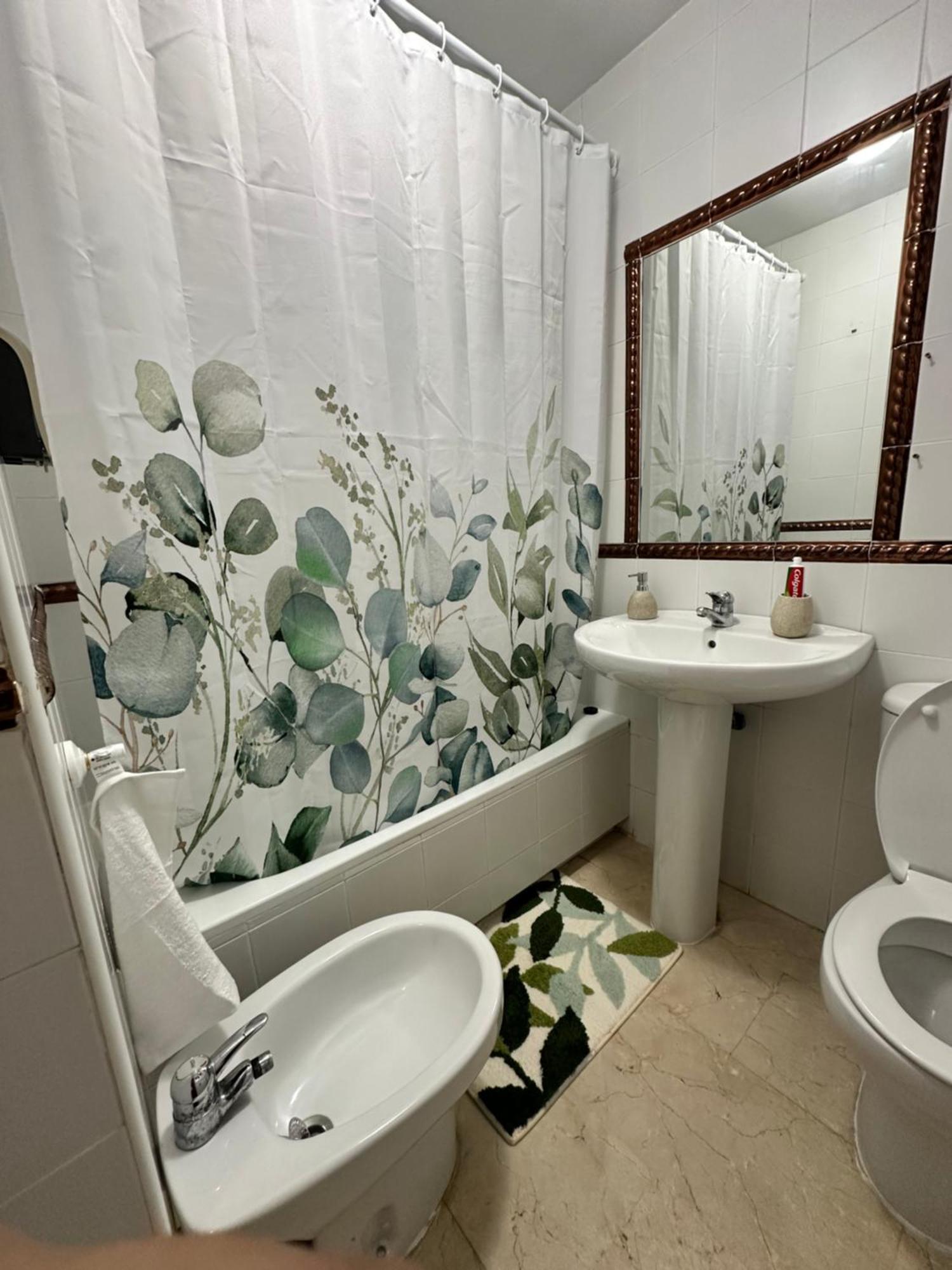 Apartamento Con Vista A Las Setas Sevilla Bagian luar foto